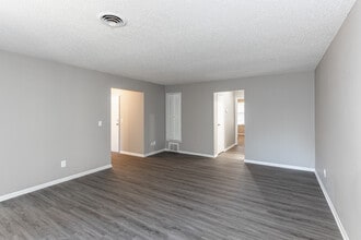 Havencroft Apartments in Olathe, KS - Foto de edificio - Interior Photo