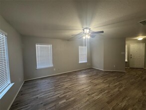 15031 Sunset Creek Dr in Humble, TX - Building Photo - Building Photo