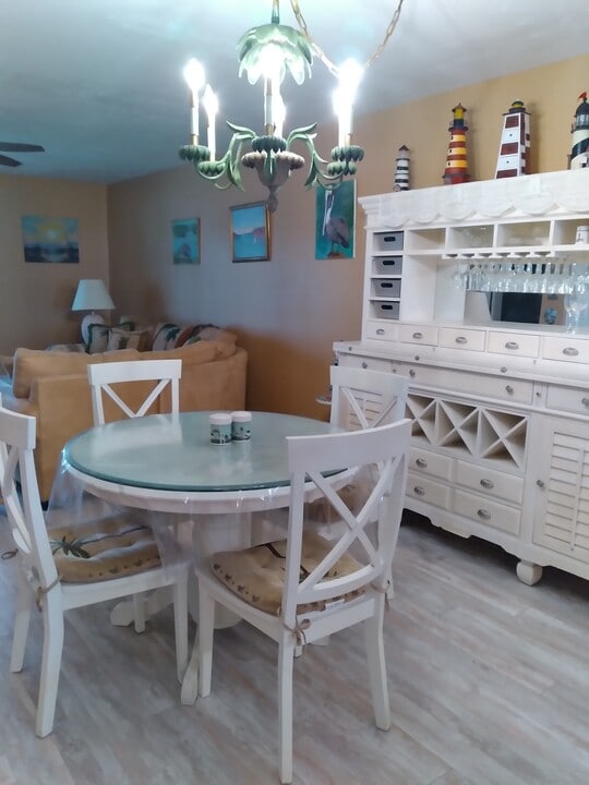 1220 SE 40th St, Unit 7 in Cape Coral, FL - Building Photo