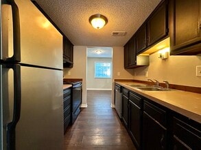 7620 Holly Grove Ct in Charlotte, NC - Building Photo - Building Photo