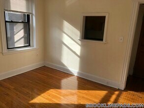 364 Riverway in Boston, MA - Building Photo - Building Photo