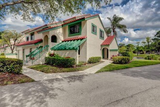 6 Lexington Ln E, Unit 0064 in Palm Beach Gardens, FL - Foto de edificio - Building Photo
