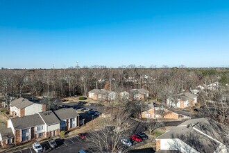 Country Place Apartments in Richmond, VA - Building Photo - Building Photo