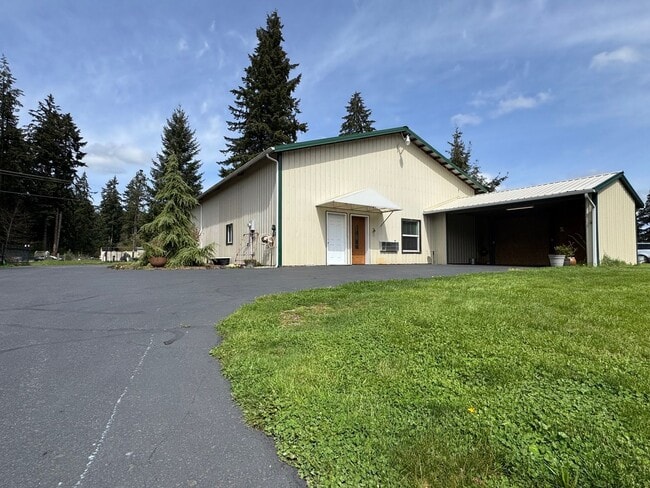 property at 14628 Lawrence Lake Rd SE