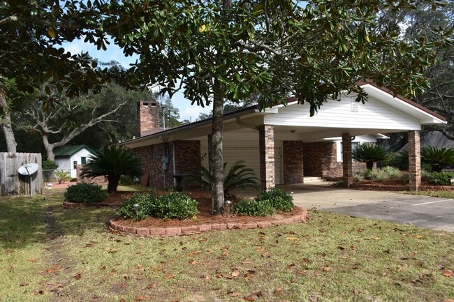 262 Mississippi Ave in Valparaiso, FL - Building Photo - Building Photo