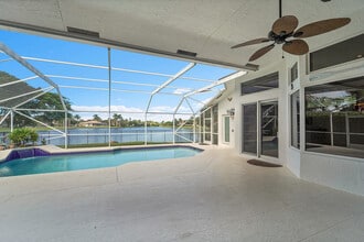 6419 NW 99th Dr in Parkland, FL - Building Photo - Building Photo