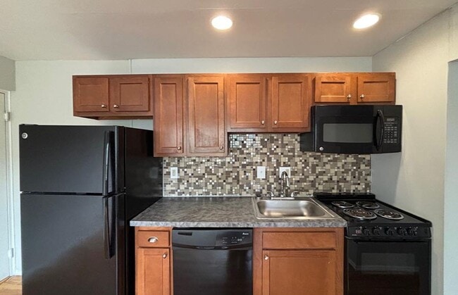 property at 558 Lowell Ave