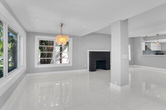 1426 Van Buren St in Hollywood, FL - Building Photo - Building Photo