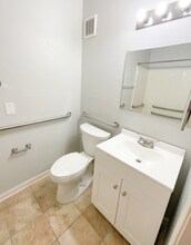 2744 Melrose Ave, Unit 1-214 in Roanoke, VA - Building Photo - Building Photo