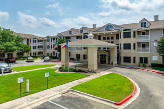 Stone Brook Seniors Active Adult Living in San Marcos, TX - Foto de edificio - Building Photo