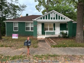 2295 Dauphine St in Atlanta, GA - Building Photo