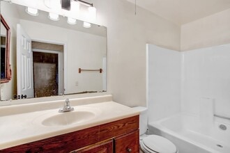805 Quail Dr in Lake Elsinore, CA - Building Photo - Building Photo