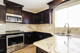 11502 W Shaw Butte Dr in El Mirage, AZ - Foto de edificio - Building Photo