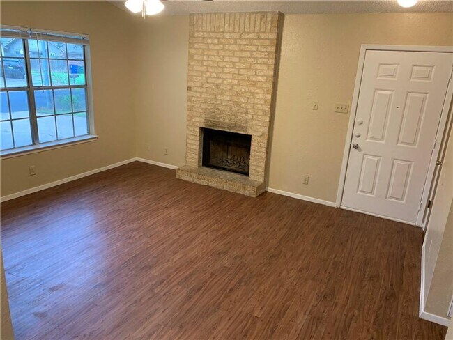 8009 Clydesdale Dr in Austin, TX - Building Photo - Building Photo