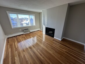 44 Evergreen St, Unit 3 in Boston, MA - Building Photo - Building Photo