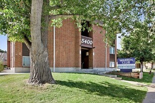 Warren Club in Denver, CO - Building Photo