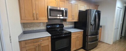 510 Kunehi St in Kapolei, HI - Building Photo - Building Photo