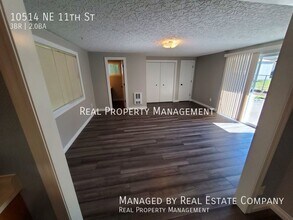 10514 NE 11th St in Vancouver, WA - Building Photo - Building Photo