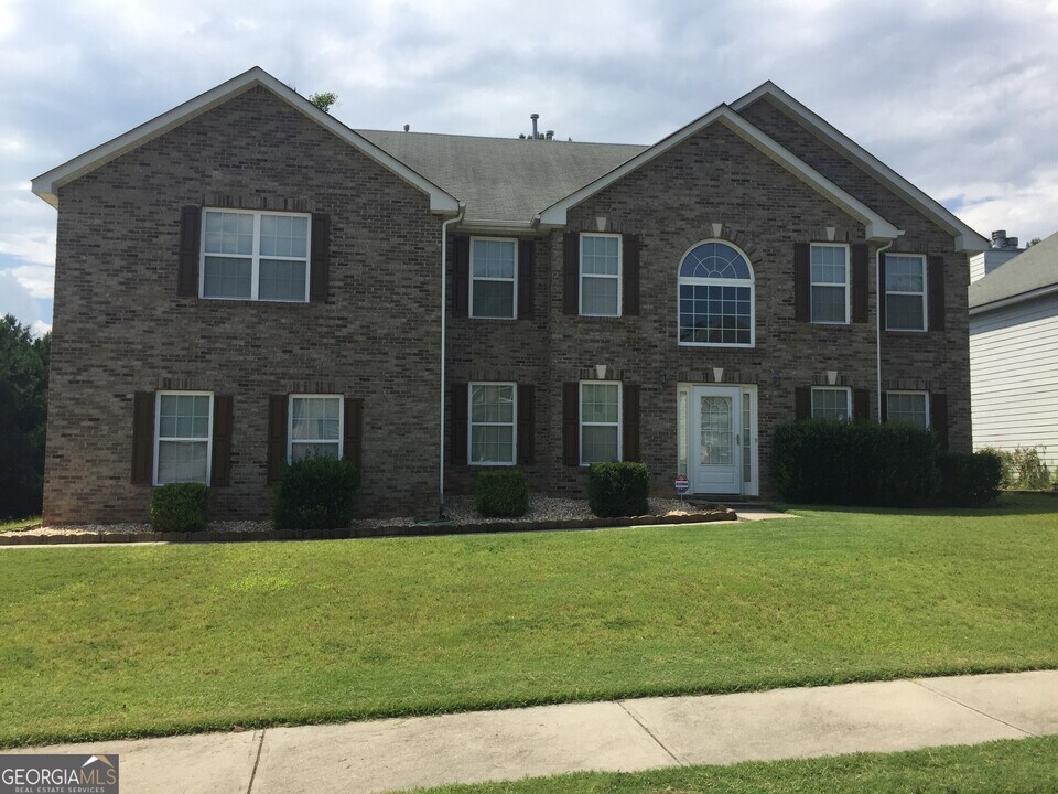 6263 Shell Dr SW in Atlanta, GA - Building Photo