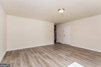 331 Freeman Cir in Villa Rica, GA - Building Photo - Building Photo