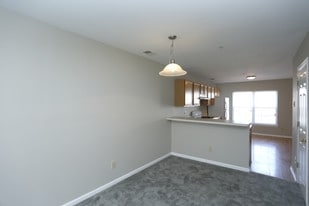 Amber Grove in Lakewood, NJ - Building Photo