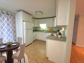 80 A Washington Park Dr in Andover, MA - Building Photo - Building Photo