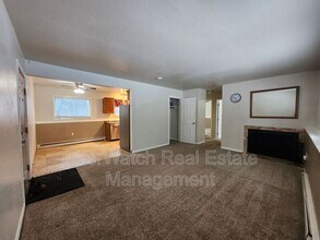 825 N Park St in Anchorage, AK - Building Photo - Building Photo