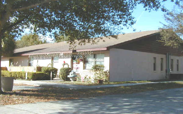 1603-1609 Crystal Lake Dr in Lakeland, FL - Building Photo