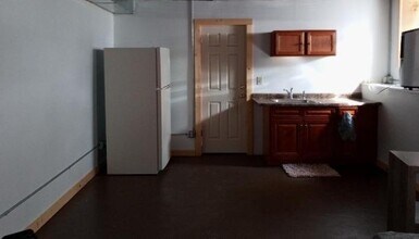 118 E Railroad St in Lena, IL - Building Photo - Building Photo