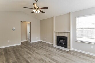11426 Lumberjack Cir W in Jacksonville, FL - Building Photo - Building Photo