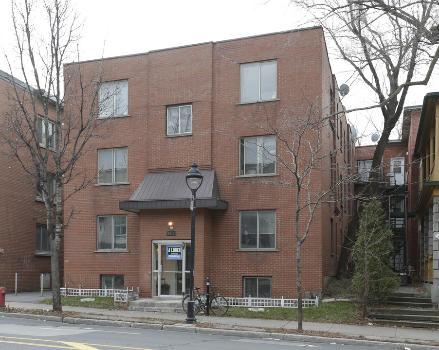 6016 du Parc in Montréal, QC - Building Photo