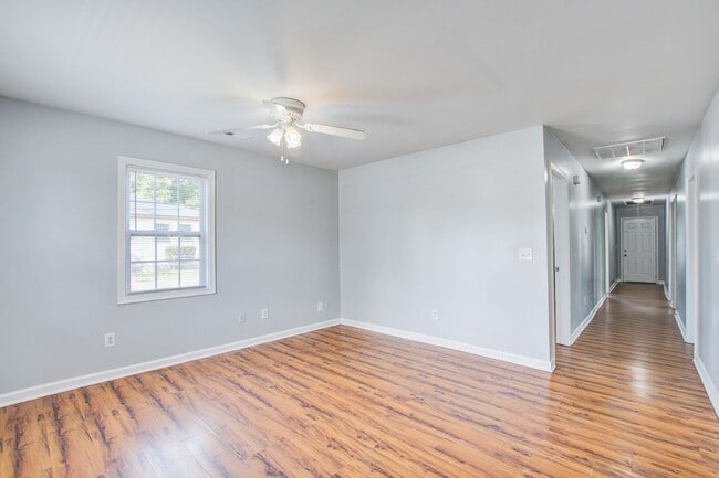 2150 Becker St in North Charleston, SC - Building Photo - Building Photo
