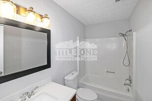 3860 Hanover Ct in Marietta, GA - Building Photo