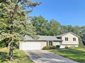 12940 Exley Ave in Apple Valley, MN - Building Photo