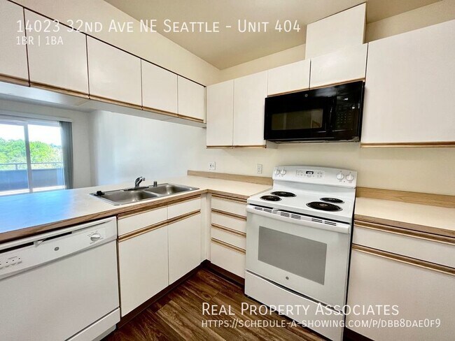 14023 32nd Ave NE in Seattle, WA - Building Photo - Building Photo