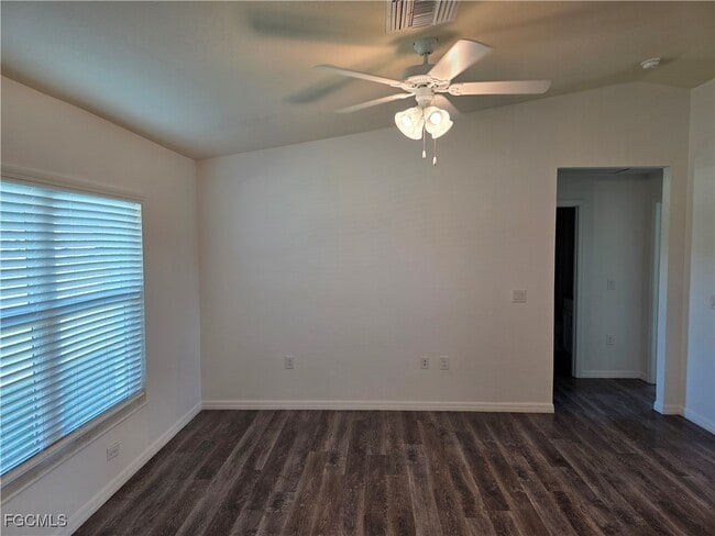 131 Carousel Ave in La Belle, FL - Building Photo - Building Photo