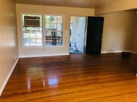 410 S Sierra Madre Blvd in Pasadena, CA - Building Photo