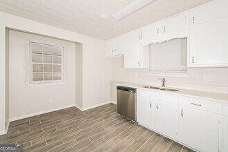 491 Pennybrook Dr in Stone Mountain, GA - Building Photo - Building Photo