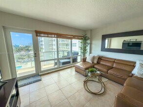 111 N Pompano Beach Blvd in Pompano Beach, FL - Building Photo - Building Photo