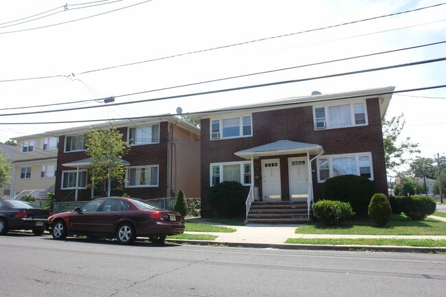 915-919 Chandler Ave in Linden, NJ - Building Photo - Building Photo