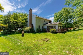 11778 Hollyview Dr in Great Falls, VA - Building Photo - Building Photo