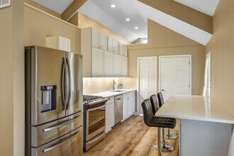 5430 Oakley Ave in Kansas City, MO - Building Photo - Building Photo
