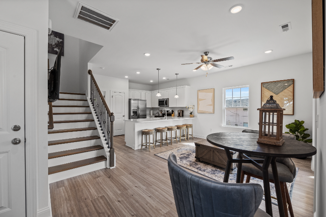 property at 404 6th Ave N