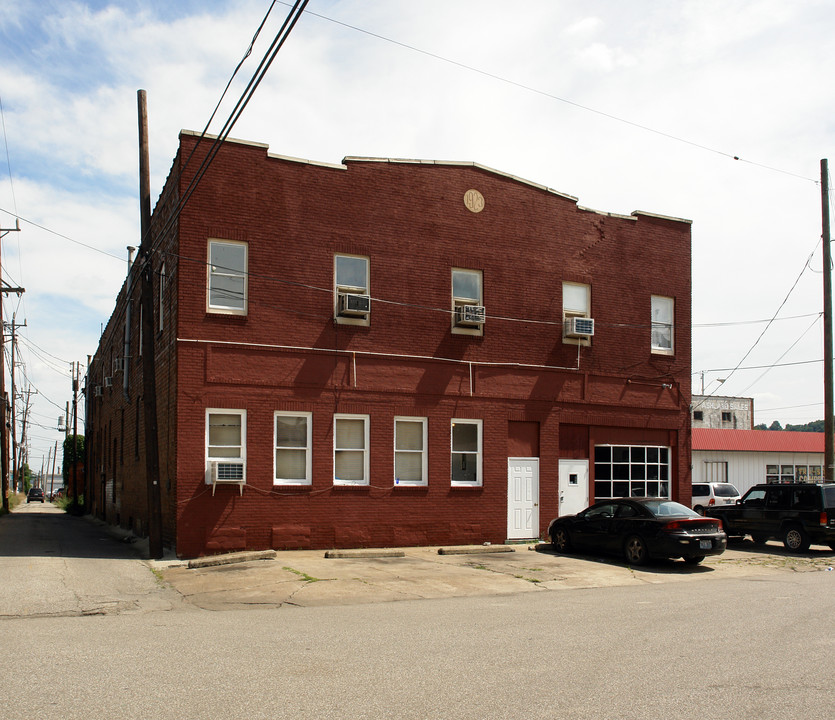 122 17th St in Ashland, KY - Building Photo