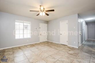 512 Nebling Rd in Little Rock, AR - Foto de edificio - Building Photo