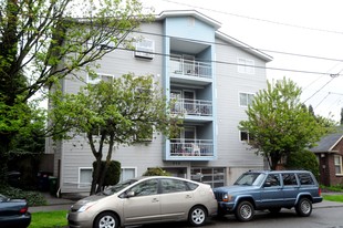 546 NE Ravenna Blvd Apartamentos