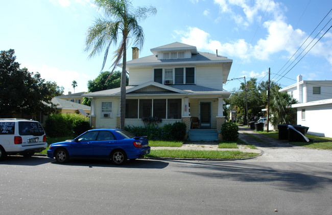 884 14th Ave N in St. Petersburg, FL - Building Photo - Building Photo