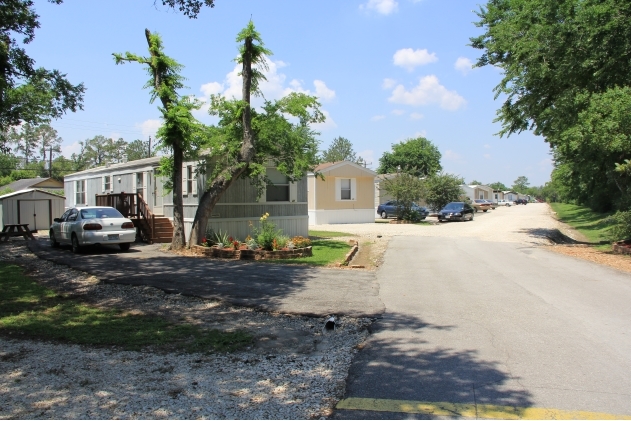 Garden Grove Mobile Home Village in Channelview, TX - Building Photo