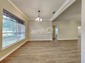 12201 Jenny Oak Ct in Jacksonville, FL - Building Photo - Building Photo