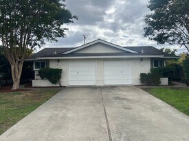2110-2112 Town and Country Ln in Santa Clara, CA - Building Photo